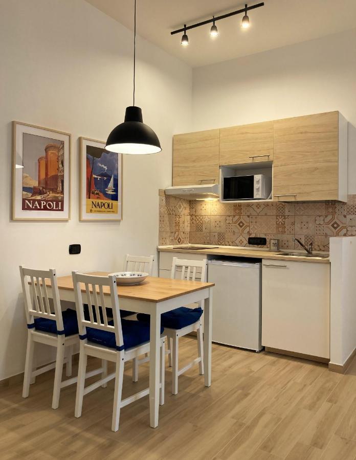 La Casa Blu Nel Cuore Storico Di Napoli Exterior photo